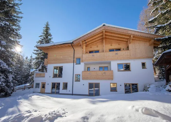 Zillertal Arena 3 *